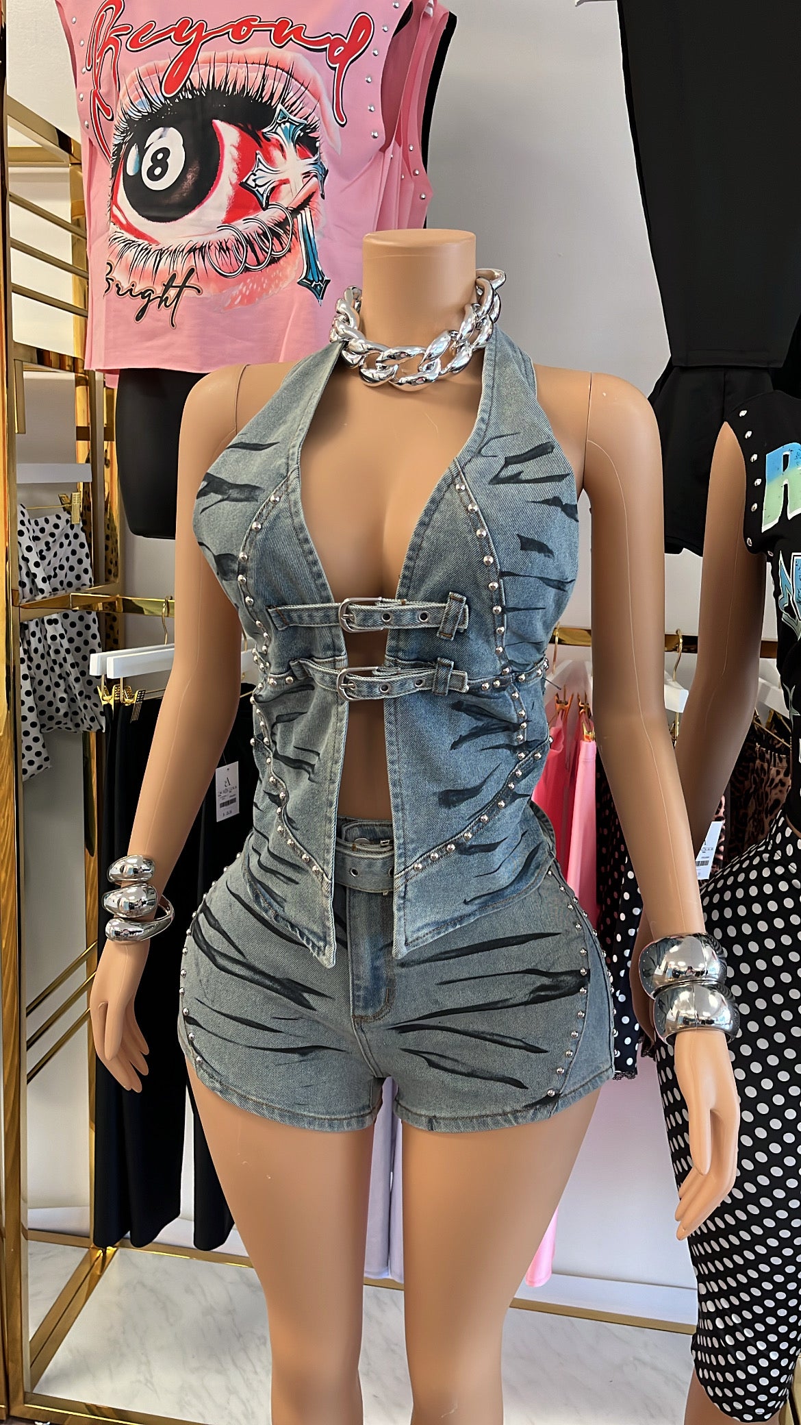 “Mona” Set