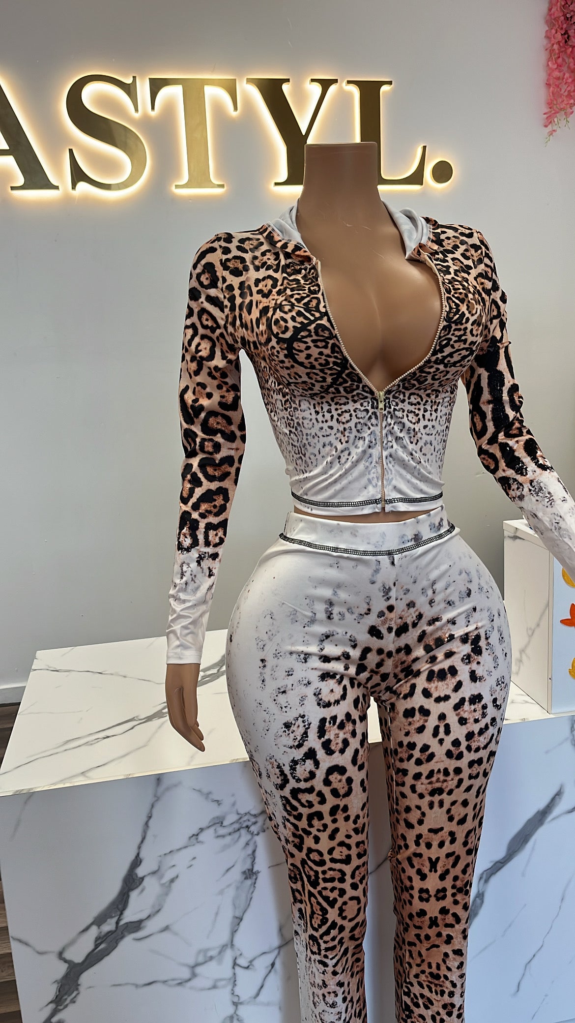 “GIA” Set