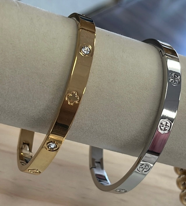 “Signature” Bangle