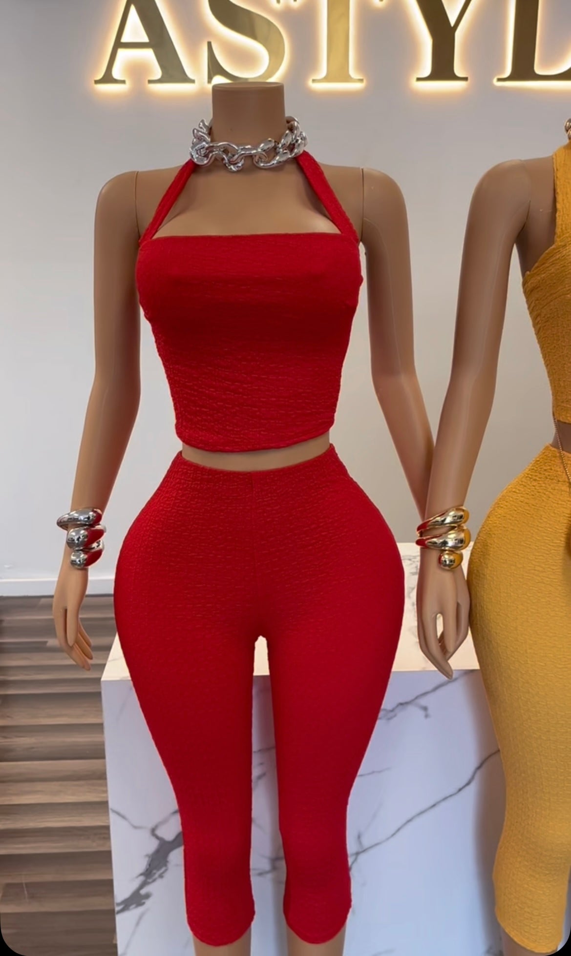 “Cassie” Set (Red)