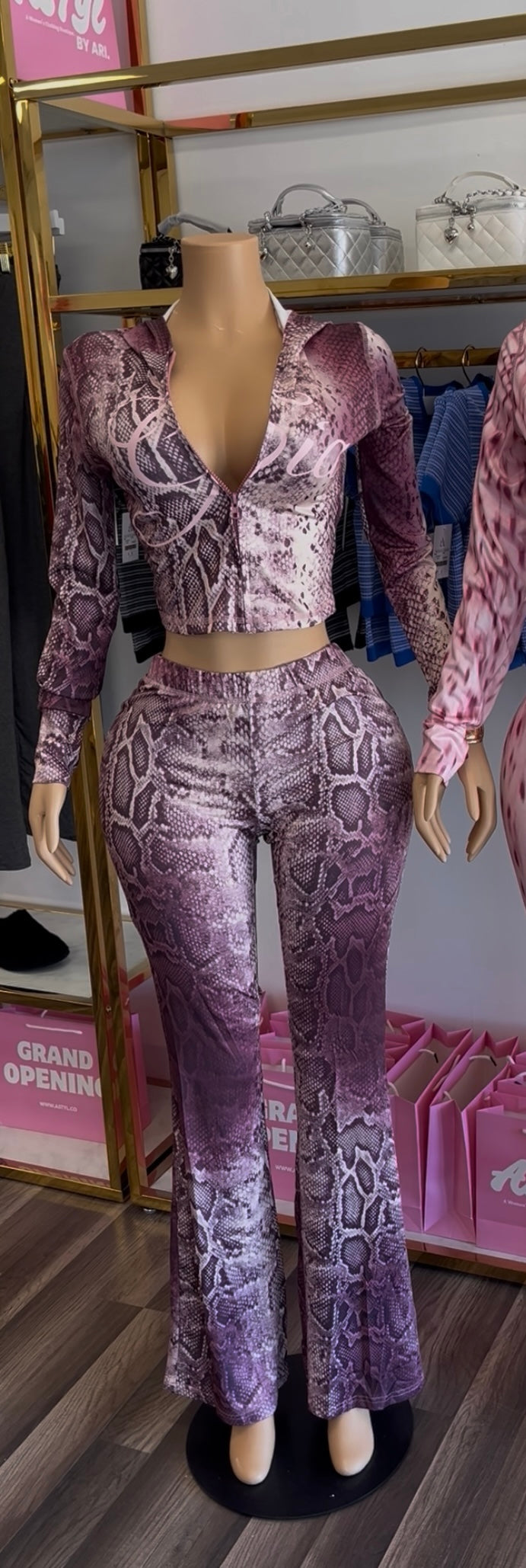 GIA SET