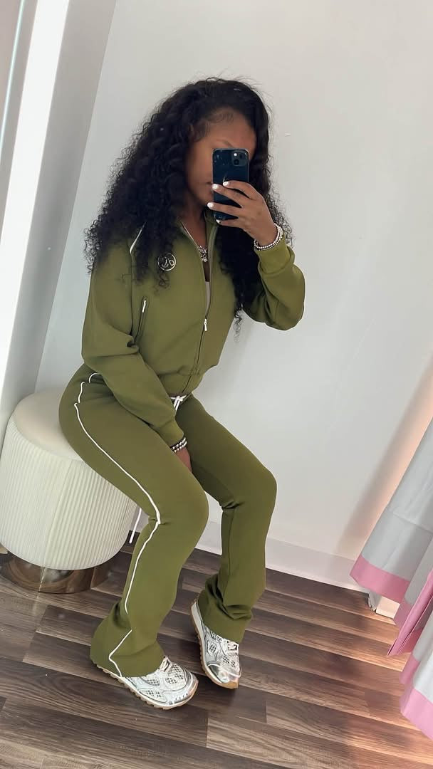 “Famè” Loungewear Set (OLIVE)